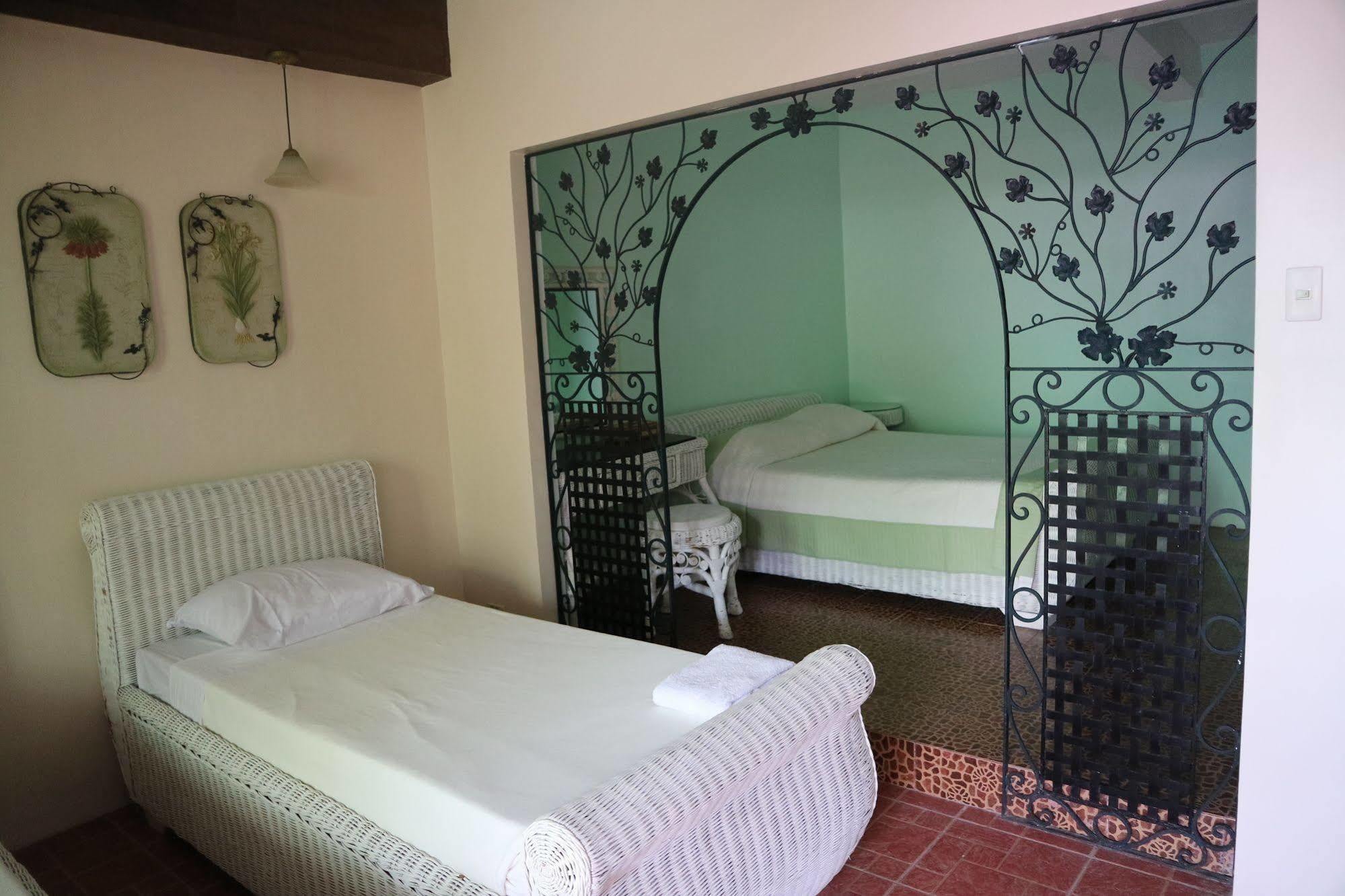 Casa La Granja Hotel Iloilo City Exterior photo