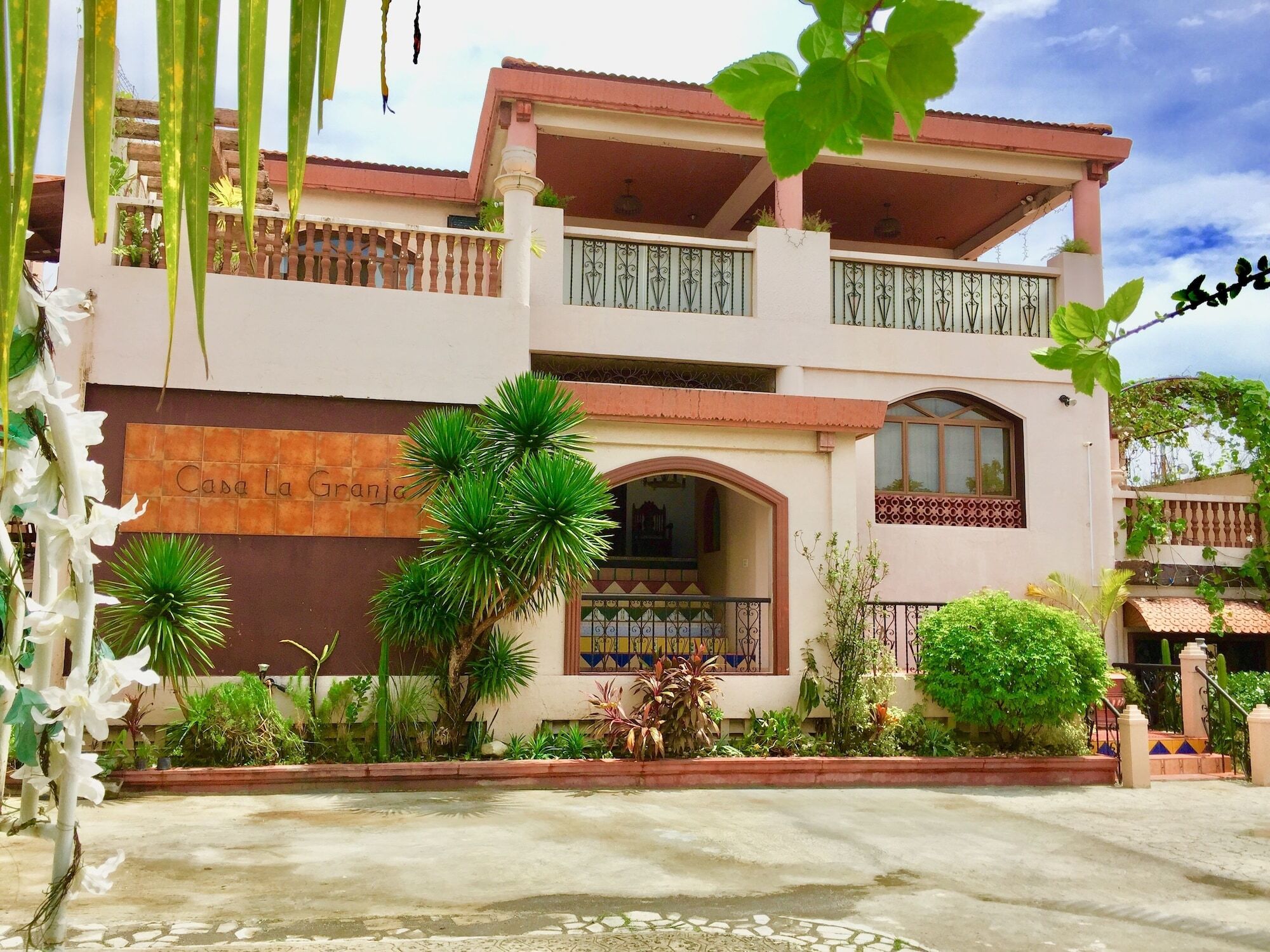 Casa La Granja Hotel Iloilo City Exterior photo